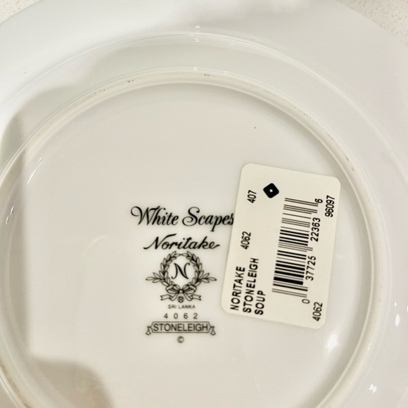 Set of 2 NORITAKE 4062 Whitescapes Stoneleigh China w/silver soup salad bowl - Picture 5 of 8